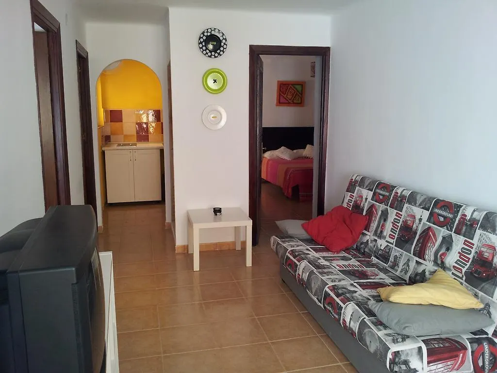 Apartamento En Los Boliches 丰希罗拉